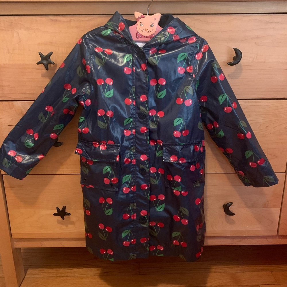 Gap kids Navy Raincoat w/ Cherry Pattern XS (4-5y)